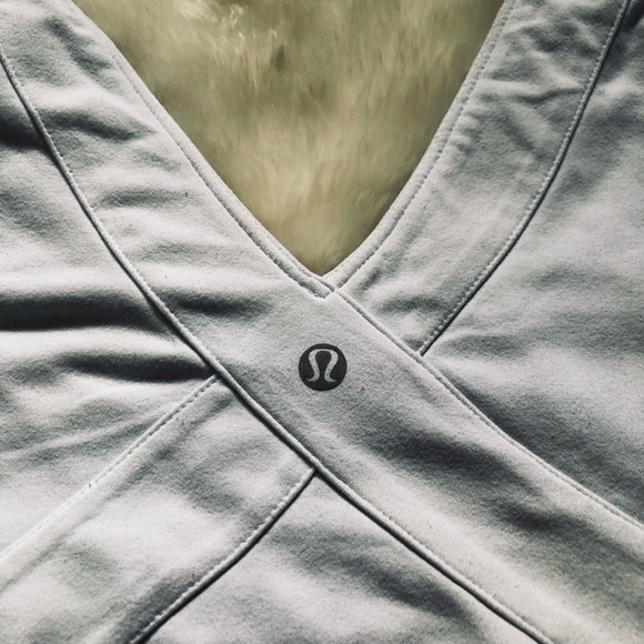 Lululemon Workout Tank - Picture 3 of 4